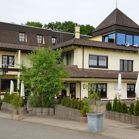 Landhotel Zum Doppeldecker Kirchen  Екстериор снимка