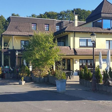 Landhotel Zum Doppeldecker Kirchen  Екстериор снимка